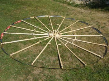 Romanian scythe circle Gyimes 2012